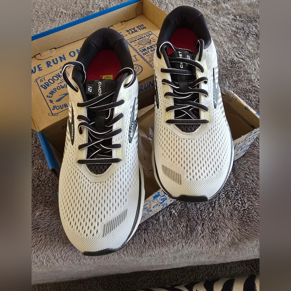 Brooks White and Black Running Shoes